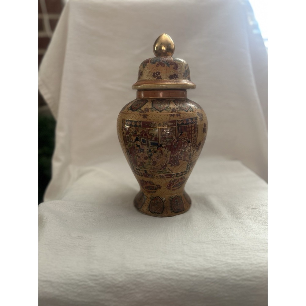 Hand painted 8" Japanese Satsuma-style ginger jar or temple jar With Lid